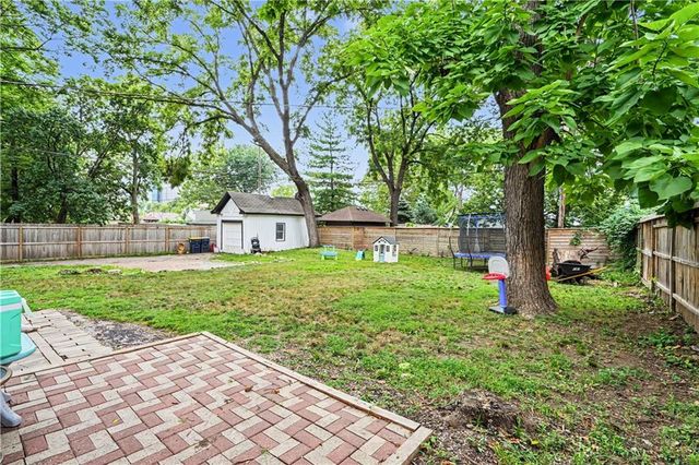 3630 Bell Street, Kansas City, MO 64111