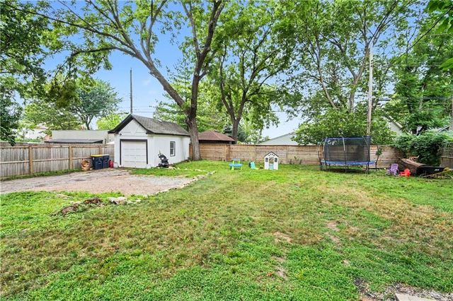 3630 Bell Street, Kansas City, MO 64111