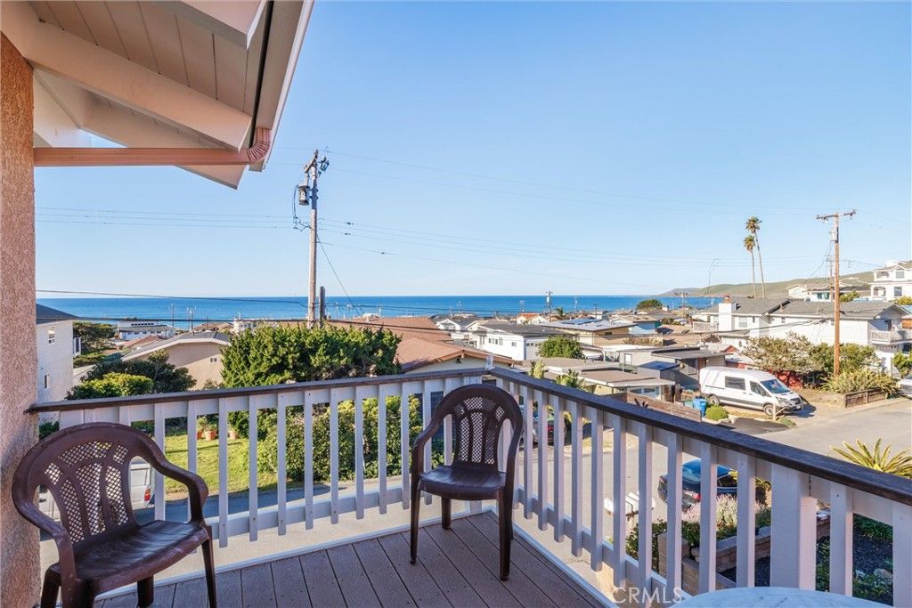 Image 10 of property listing at 2023 Circle, Cayucos, CA 93430