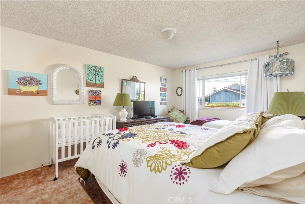 Image 14 of property listing at 2023 Circle, Cayucos, CA 93430