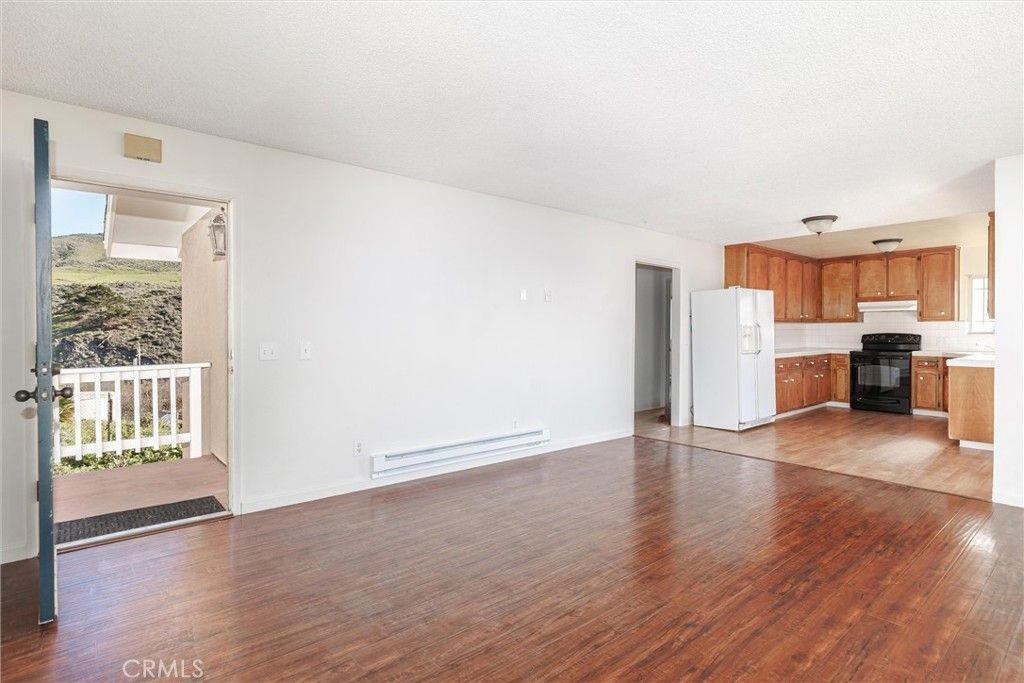Image 21 of property listing at 2023 Circle, Cayucos, CA 93430
