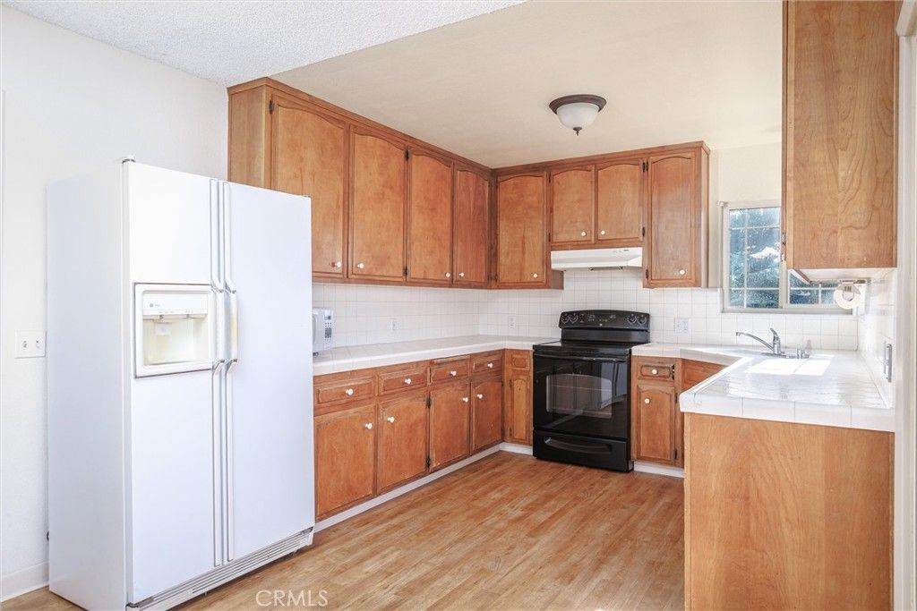 Image 22 of property listing at 2023 Circle, Cayucos, CA 93430