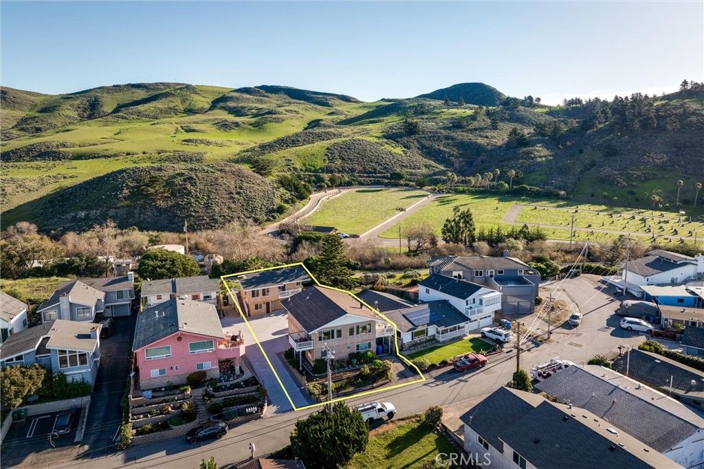 Image 43 of property listing at 2023 Circle, Cayucos, CA 93430