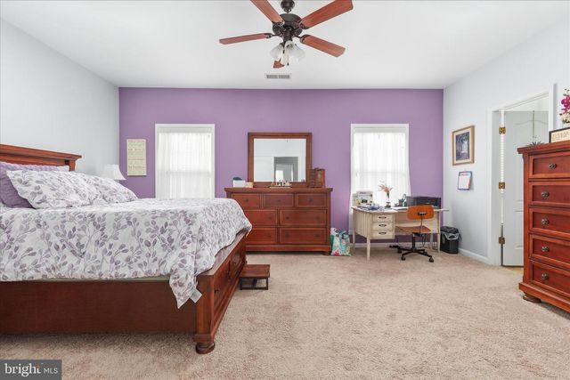 207 KINTYRE LN, Stephens City, VA 22655