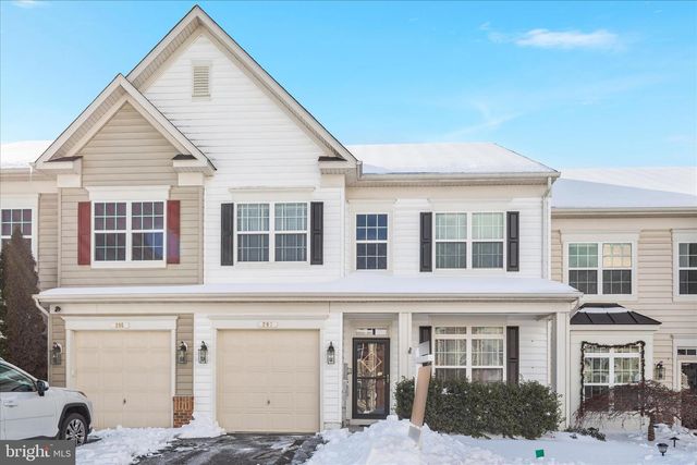 207 KINTYRE LN, Stephens City, VA 22655