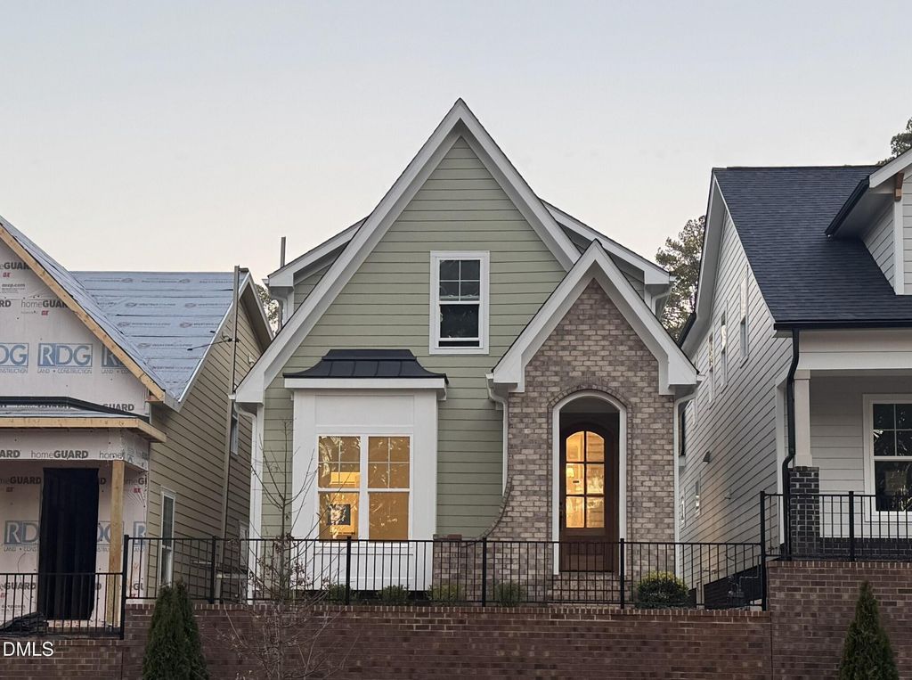 724 Powell Drive, Raleigh, NC 27606