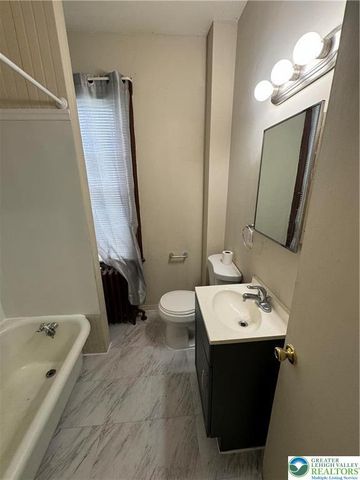 1503 Washington Street 2, Wilson Boro, PA 18042