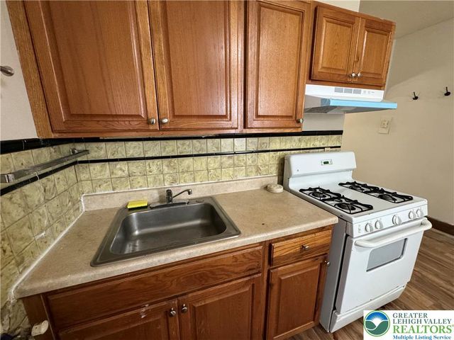 1503 Washington Street 2, Wilson Boro, PA 18042