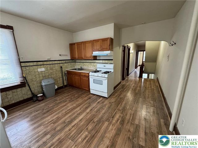 1503 Washington Street 2, Wilson Boro, PA 18042