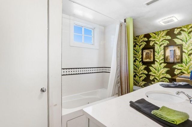 8407 INTERBAY BOULEVARD, Tampa, FL 33616