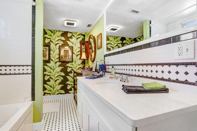 8407 INTERBAY BOULEVARD, Tampa, FL 33616