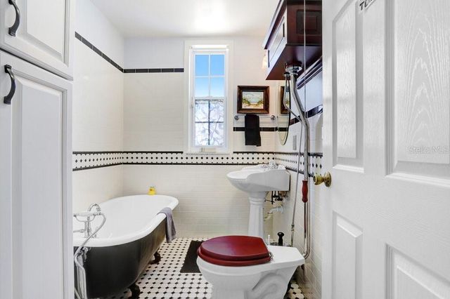 8407 INTERBAY BOULEVARD, Tampa, FL 33616