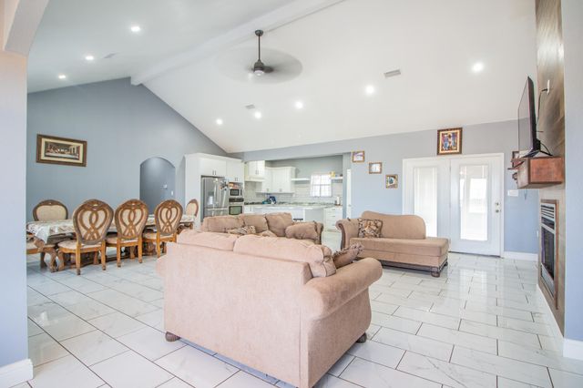 7710 County Rd 5800, Shallowater, TX 79363