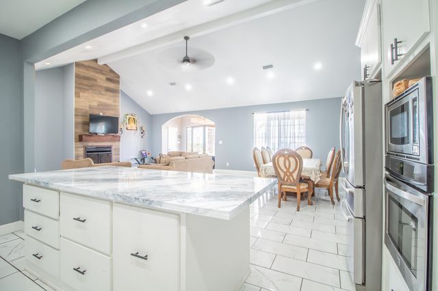 7710 County Rd 5800, Shallowater, TX 79363