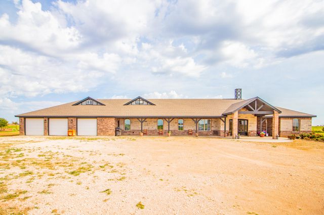 7710 County Rd 5800, Shallowater, TX 79363