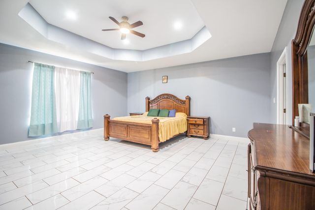 7710 County Rd 5800, Shallowater, TX 79363