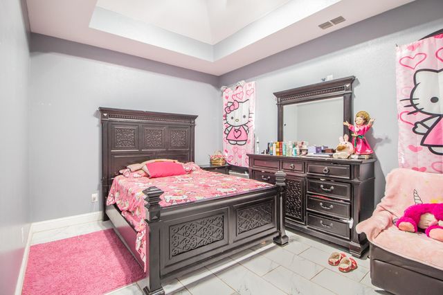 7710 County Rd 5800, Shallowater, TX 79363