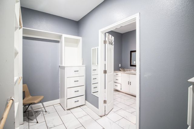 7710 County Rd 5800, Shallowater, TX 79363