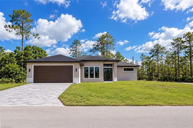 3207 E 10th ST, Lehigh Acres, FL 33972