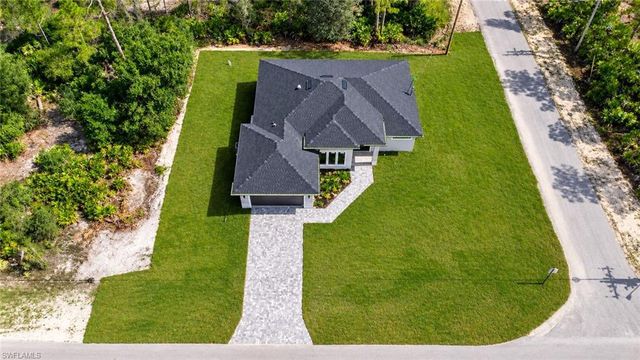 3207 E 10th ST, Lehigh Acres, FL 33972