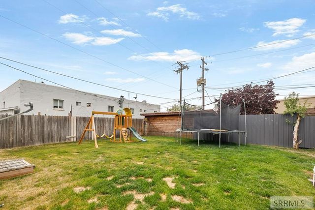 40 W 3rd N, St Anthony, ID 83445