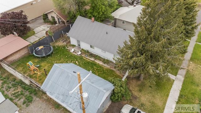 40 W 3rd N, St Anthony, ID 83445
