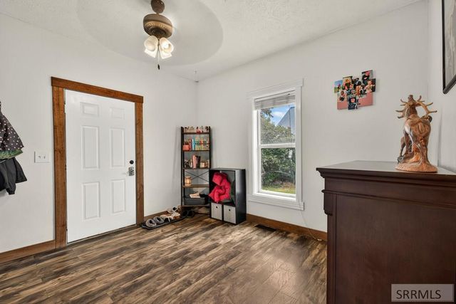 40 W 3rd N, St Anthony, ID 83445