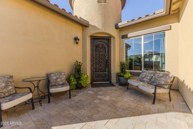 1566 E AQUARIUS Place, Chandler, AZ 85249