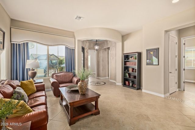 1566 E AQUARIUS Place, Chandler, AZ 85249