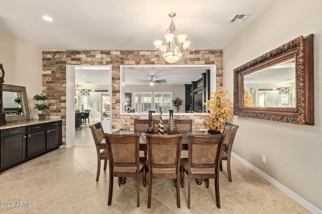 1566 E AQUARIUS Place, Chandler, AZ 85249