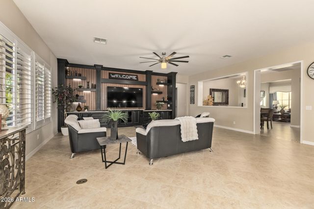 1566 E AQUARIUS Place, Chandler, AZ 85249