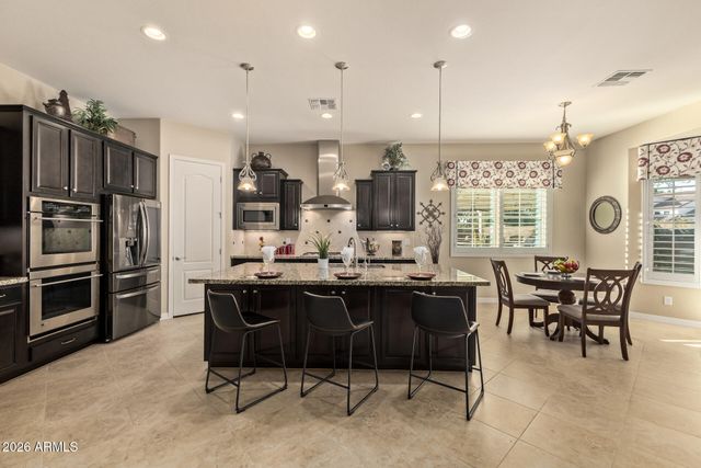 1566 E AQUARIUS Place, Chandler, AZ 85249