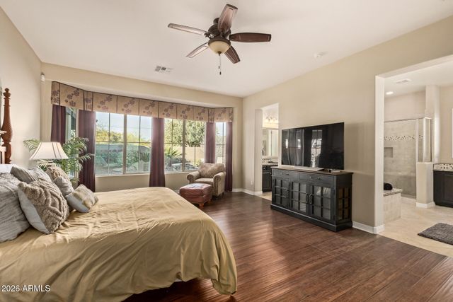 1566 E AQUARIUS Place, Chandler, AZ 85249