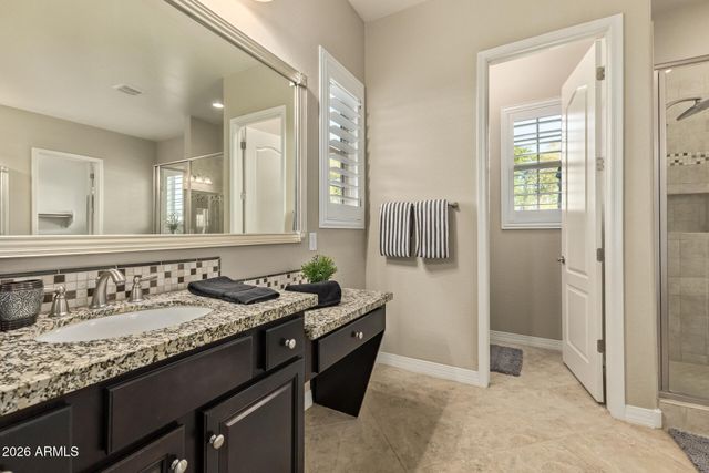 1566 E AQUARIUS Place, Chandler, AZ 85249