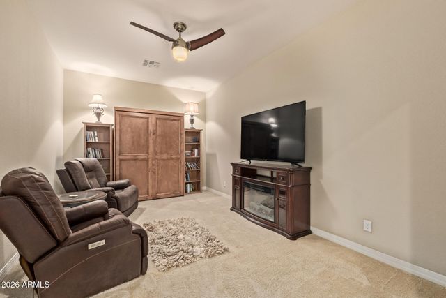 1566 E AQUARIUS Place, Chandler, AZ 85249