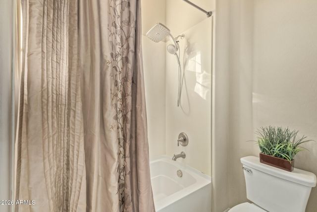 1566 E AQUARIUS Place, Chandler, AZ 85249