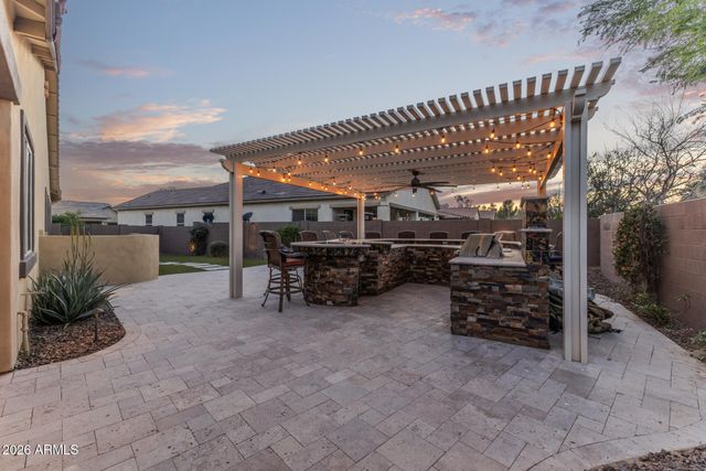 1566 E AQUARIUS Place, Chandler, AZ 85249