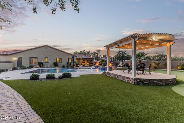 1566 E AQUARIUS Place, Chandler, AZ 85249