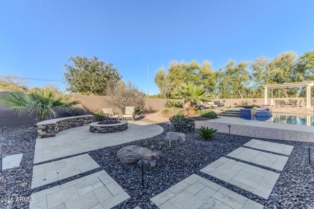 1566 E AQUARIUS Place, Chandler, AZ 85249