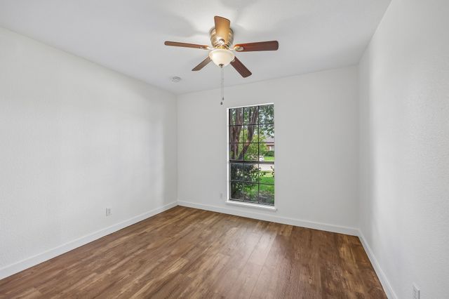 304 Long Canyon Drive, Mesquite, TX 75150