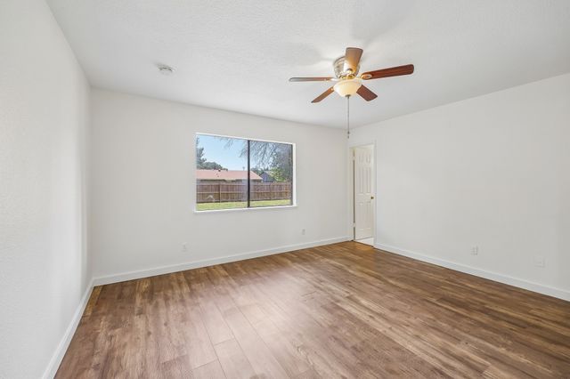 304 Long Canyon Drive, Mesquite, TX 75150