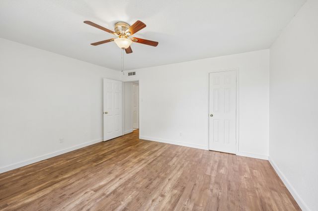 304 Long Canyon Drive, Mesquite, TX 75150