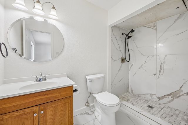 304 Long Canyon Drive, Mesquite, TX 75150