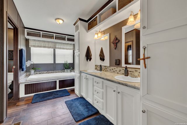 2007 LEISSNER SCHOOL RD, Seguin, TX 78155