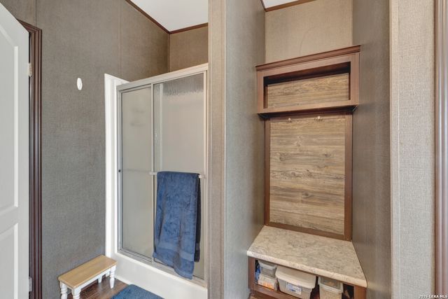 2007 LEISSNER SCHOOL RD, Seguin, TX 78155