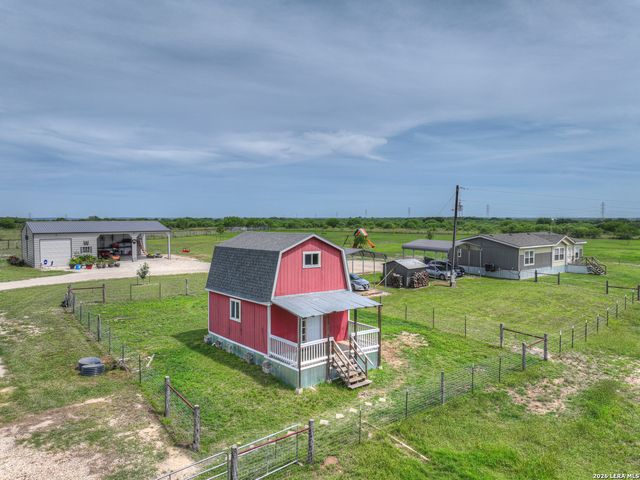 2007 LEISSNER SCHOOL RD, Seguin, TX 78155
