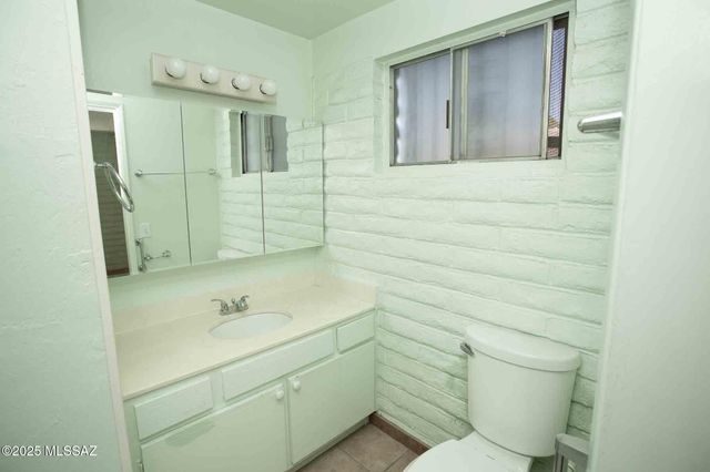 7550 E 38th Street, Tucson, AZ 85730