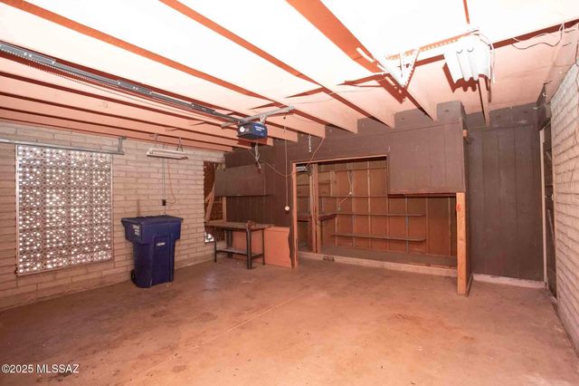 7550 E 38th Street, Tucson, AZ 85730