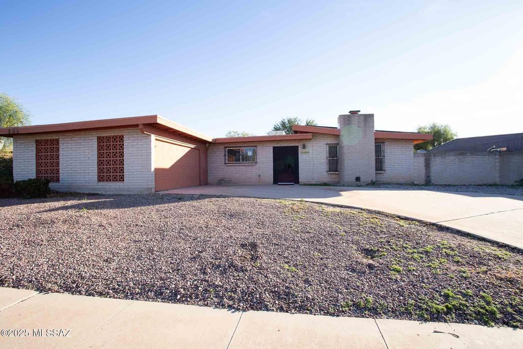 7550 E 38th Street, Tucson, AZ 85730