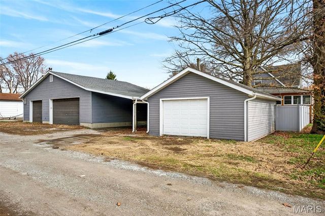 217 S 2nd Street, Caseyville, IL 62232